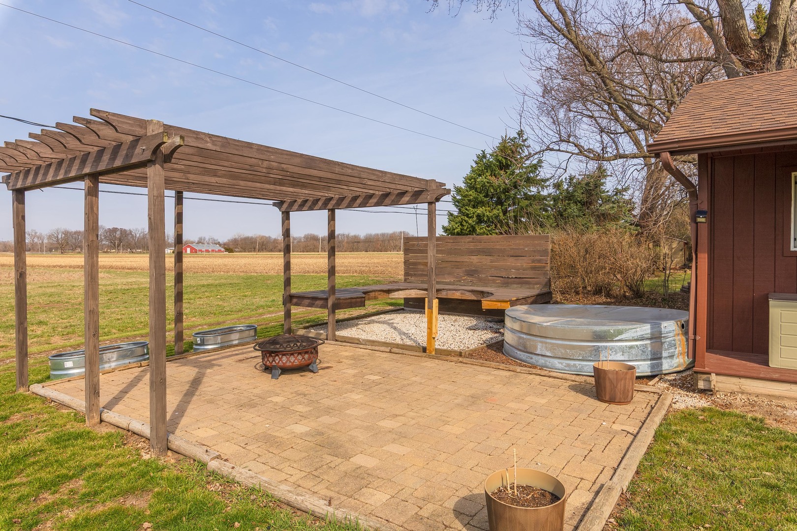 205 N Crestview Drive