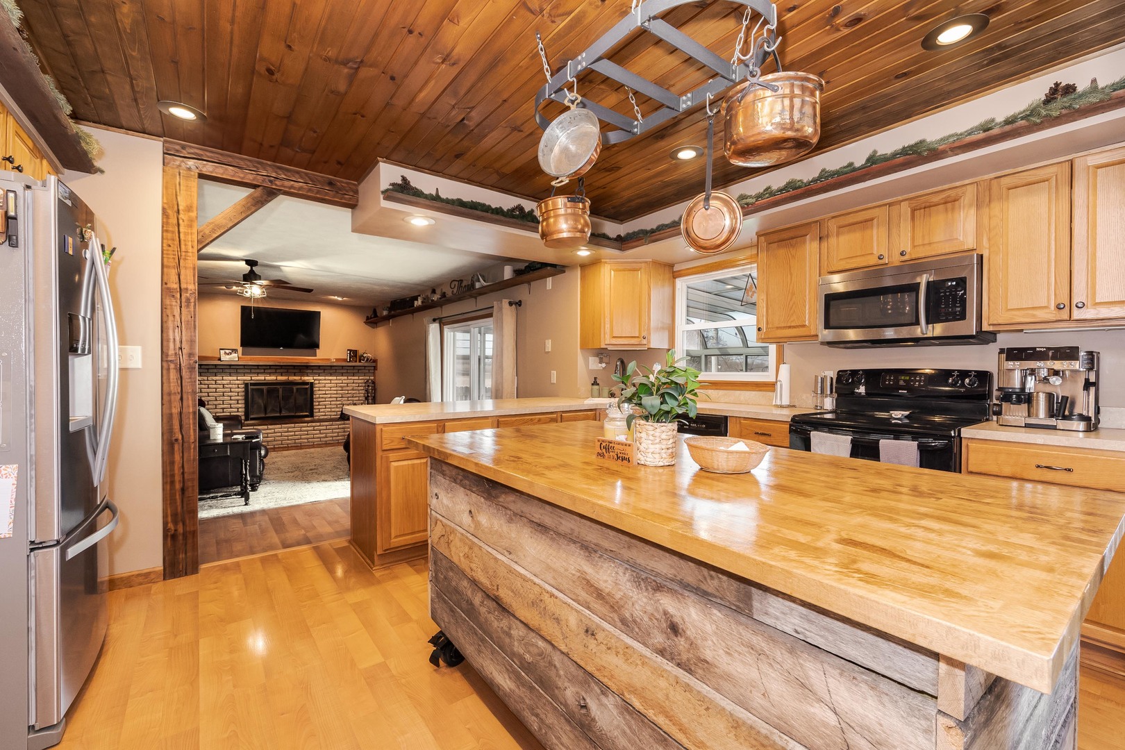 205 N Crestview Drive