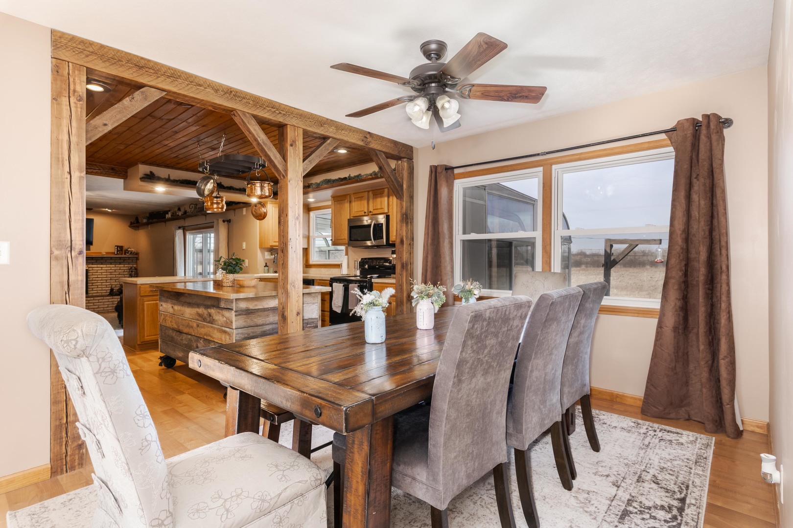 205 N Crestview Drive