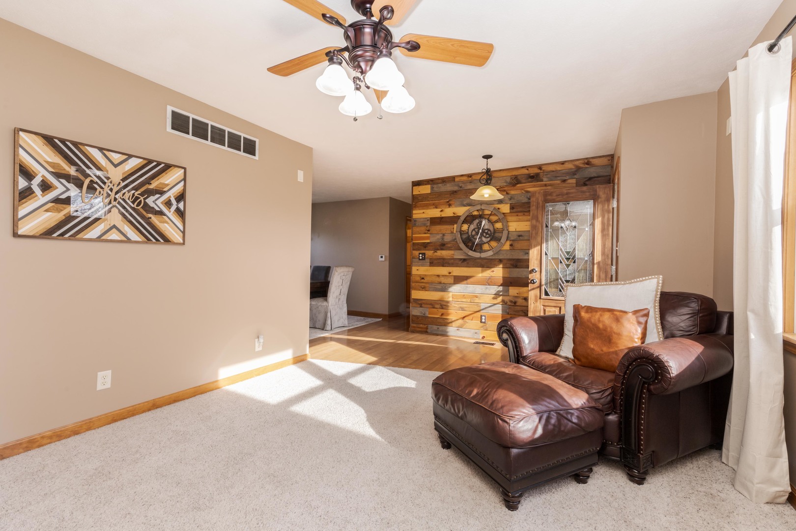 205 N Crestview Drive