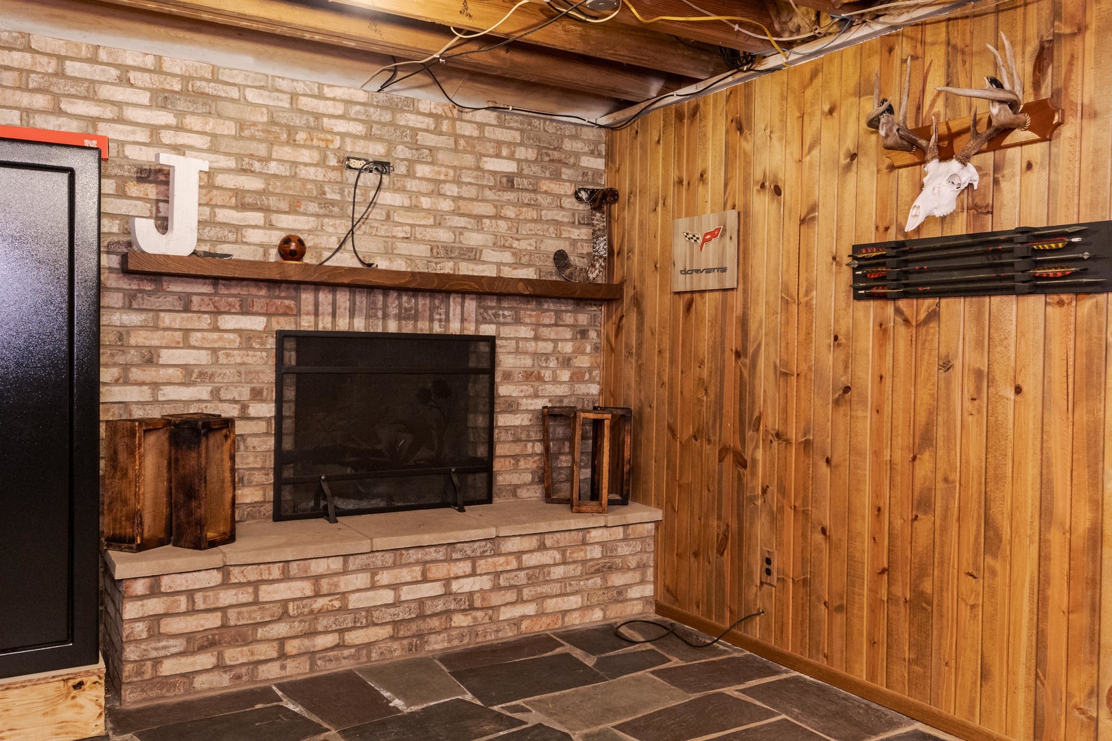 205 N Crestview Drive