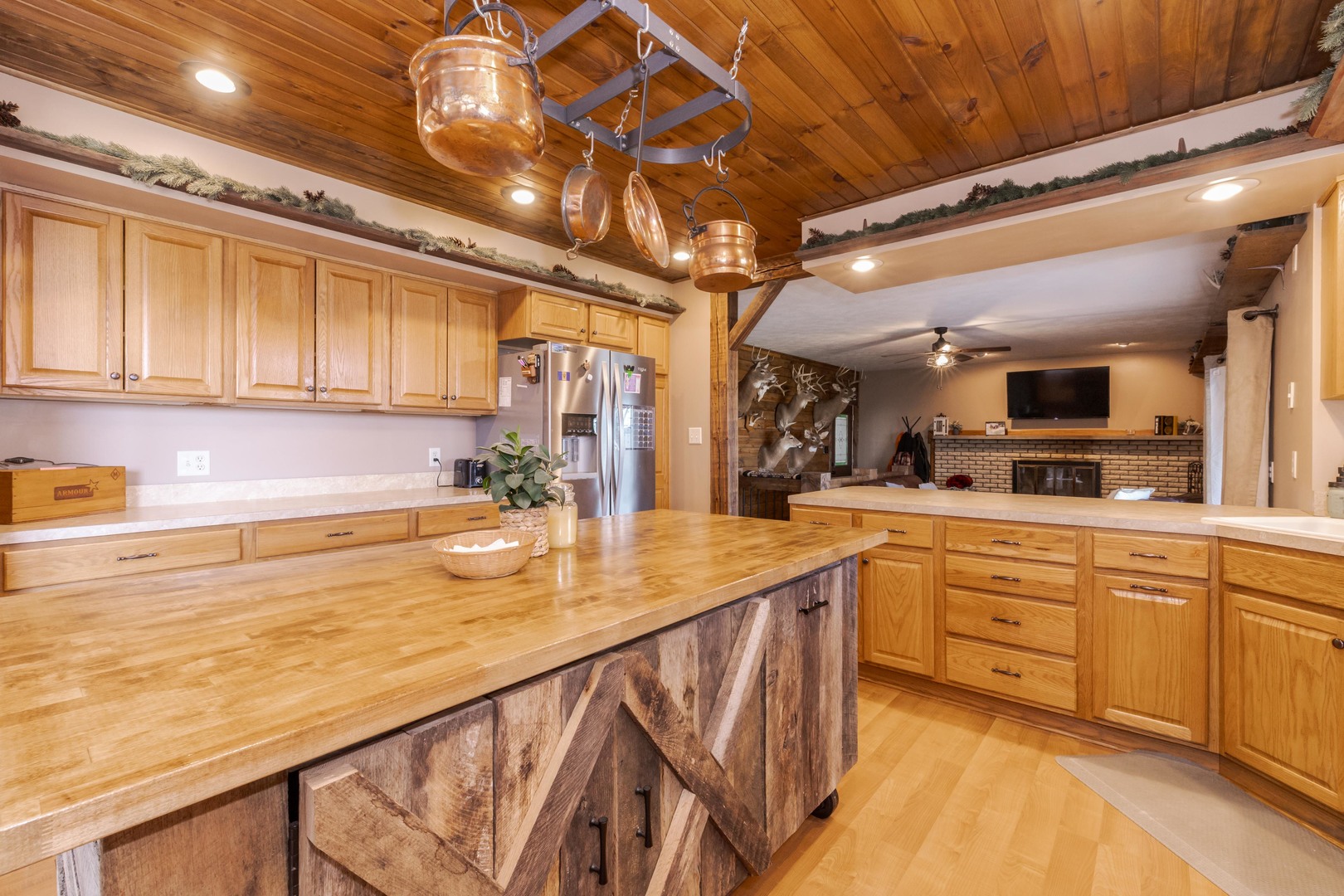 205 N Crestview Drive