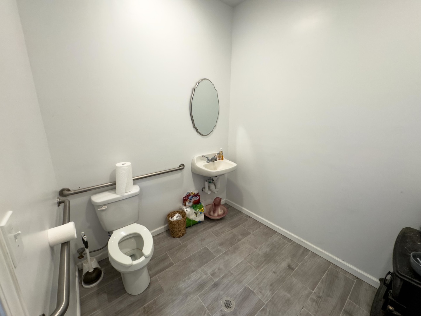 117 W Madison Street