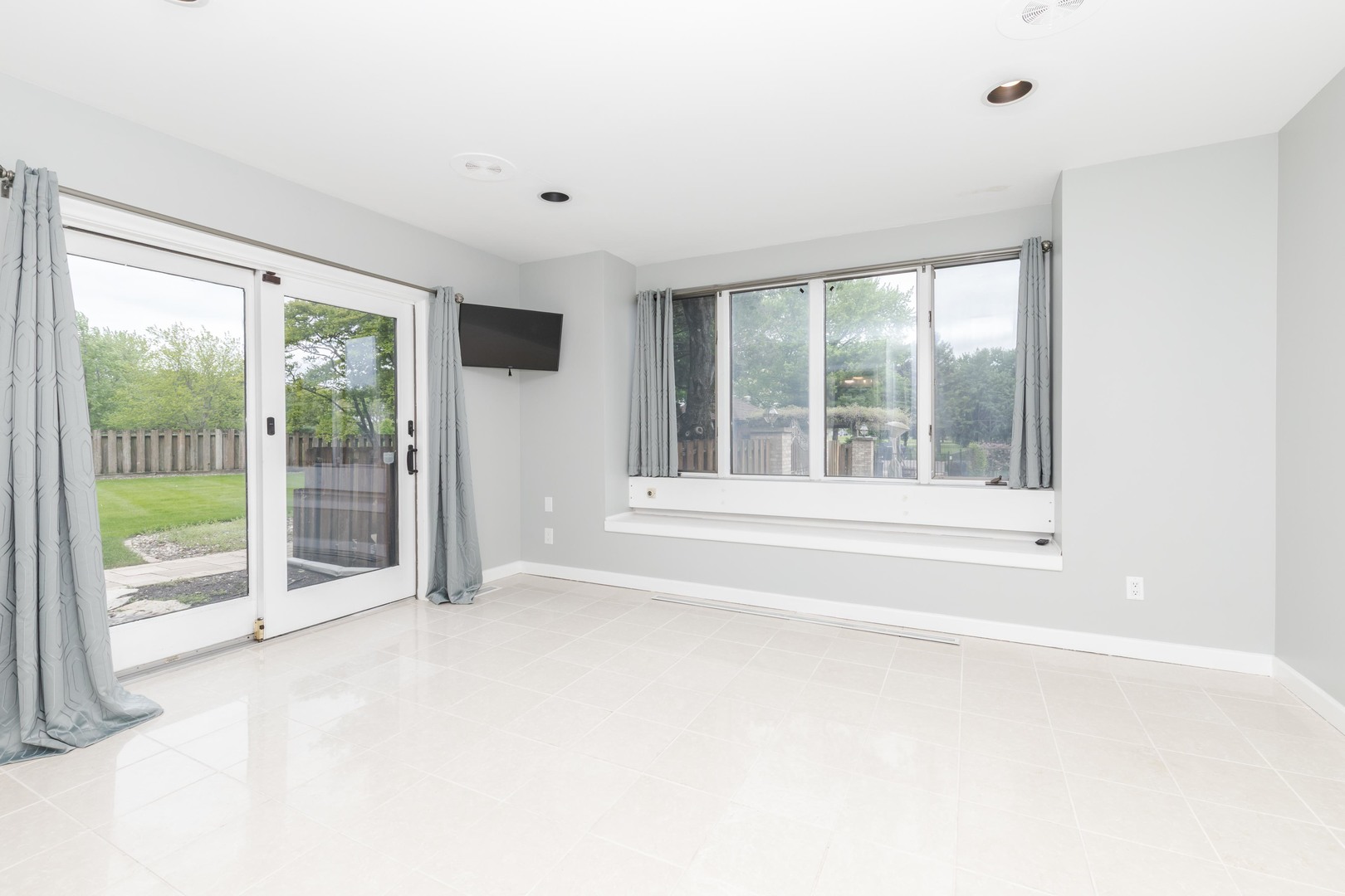 1810 Cardinal Court