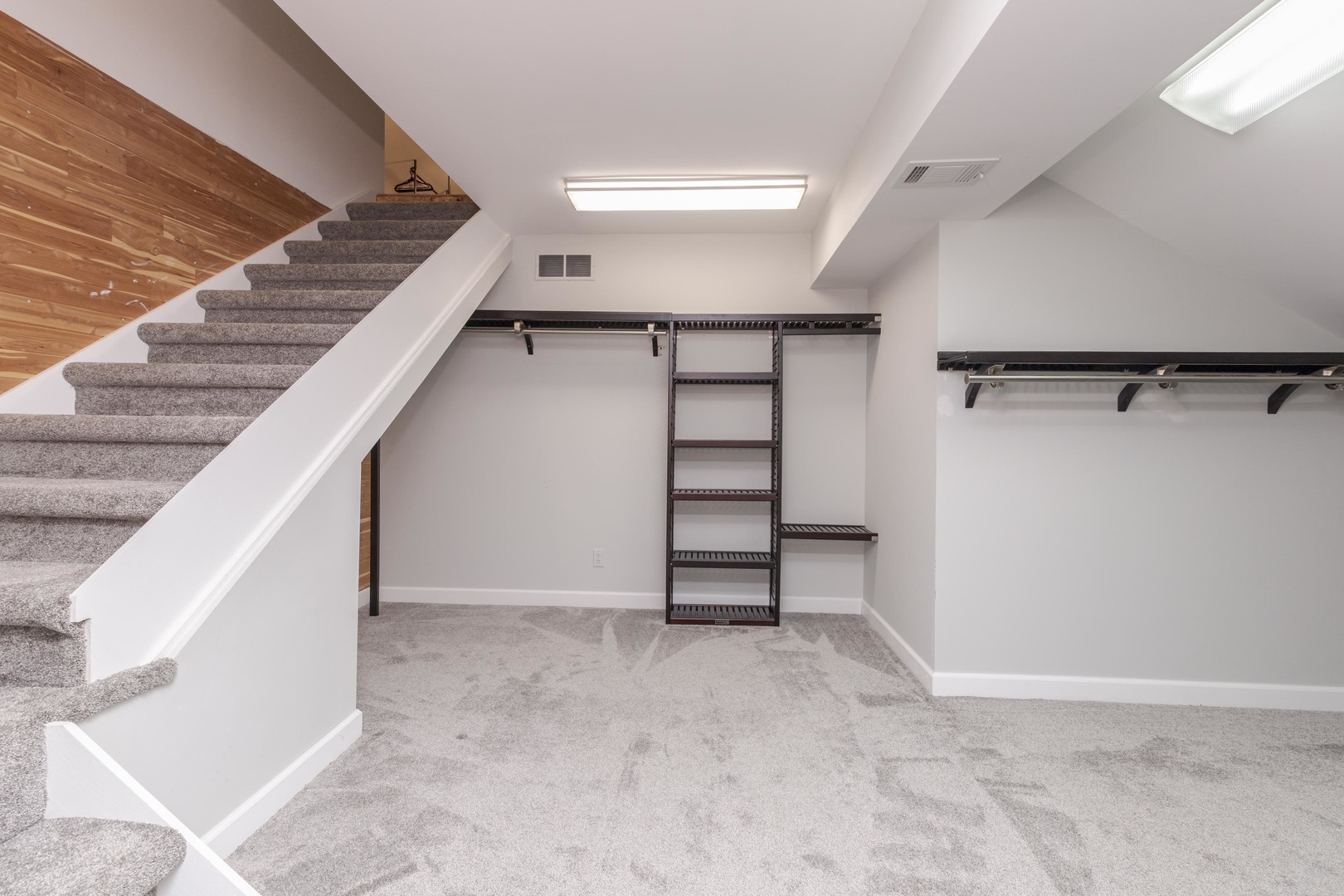 1810 Cardinal Court