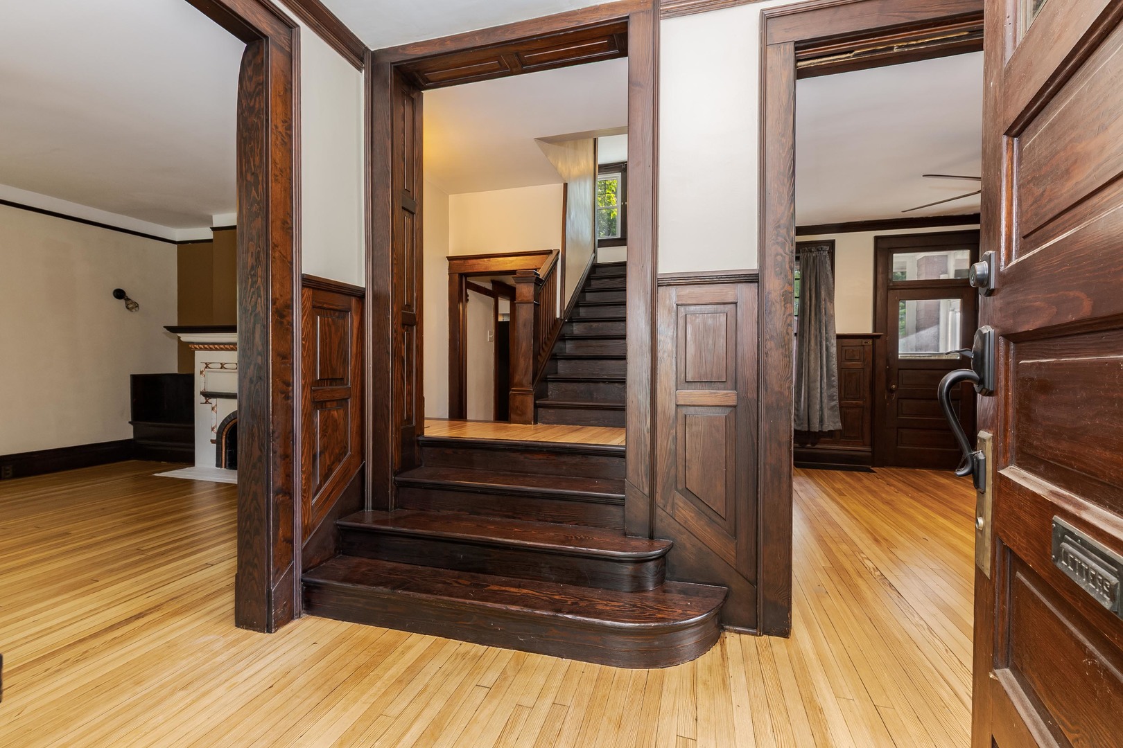 407 W Grove Street