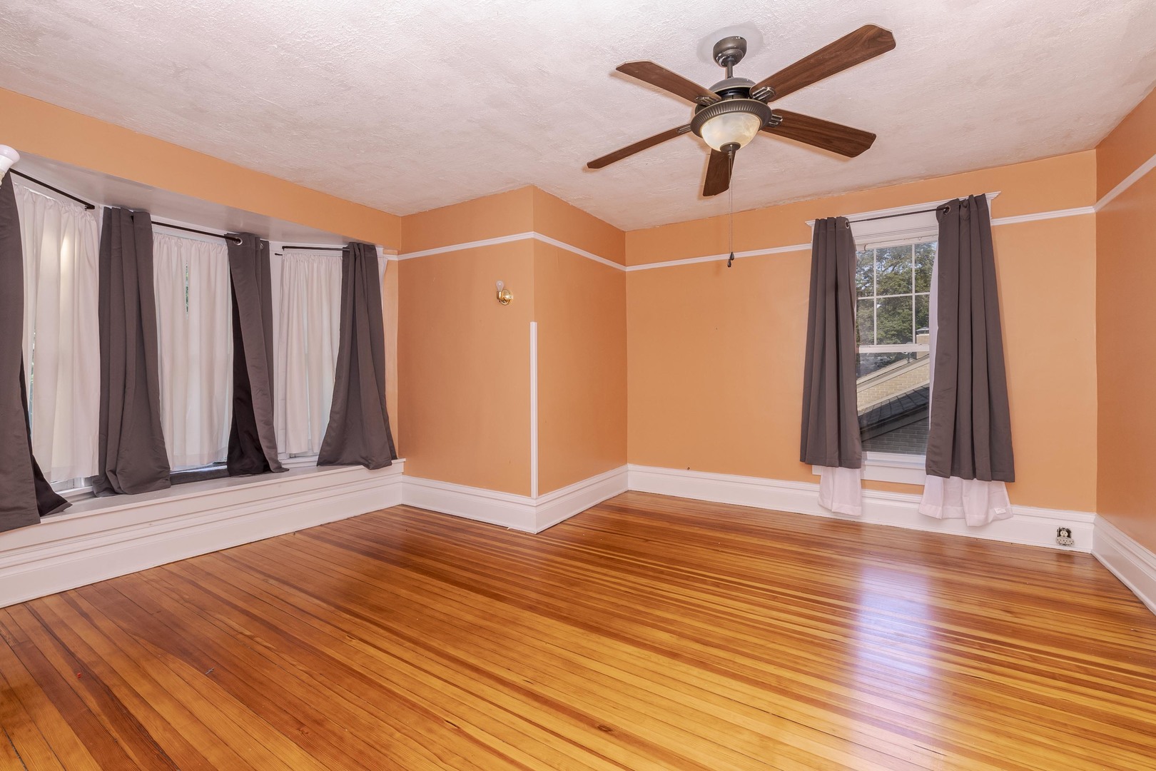 407 W Grove Street