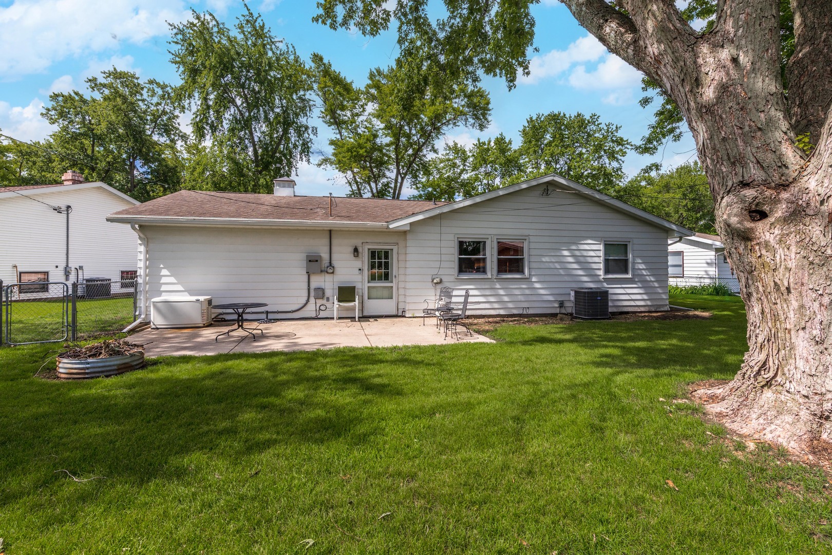 3 Manor Drive