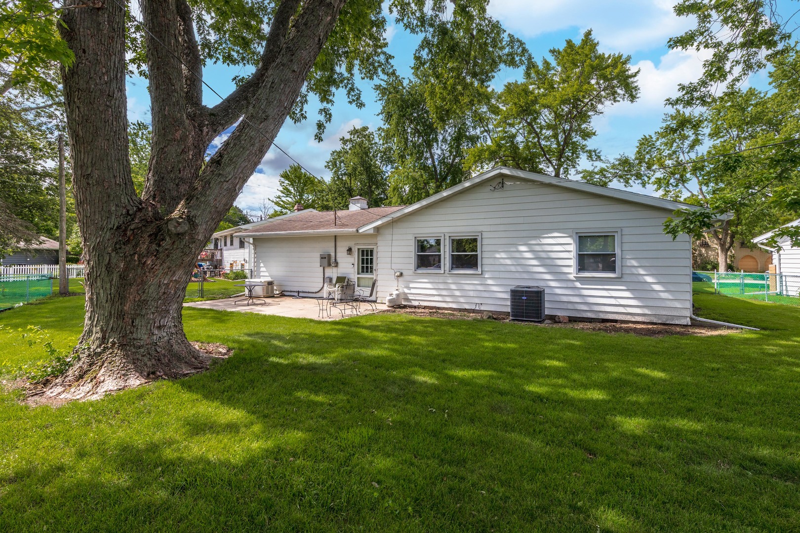 3 Manor Drive