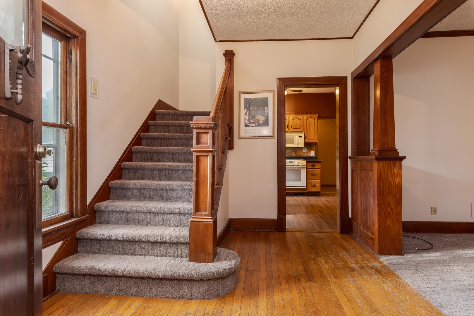 216 E Elmwood Street