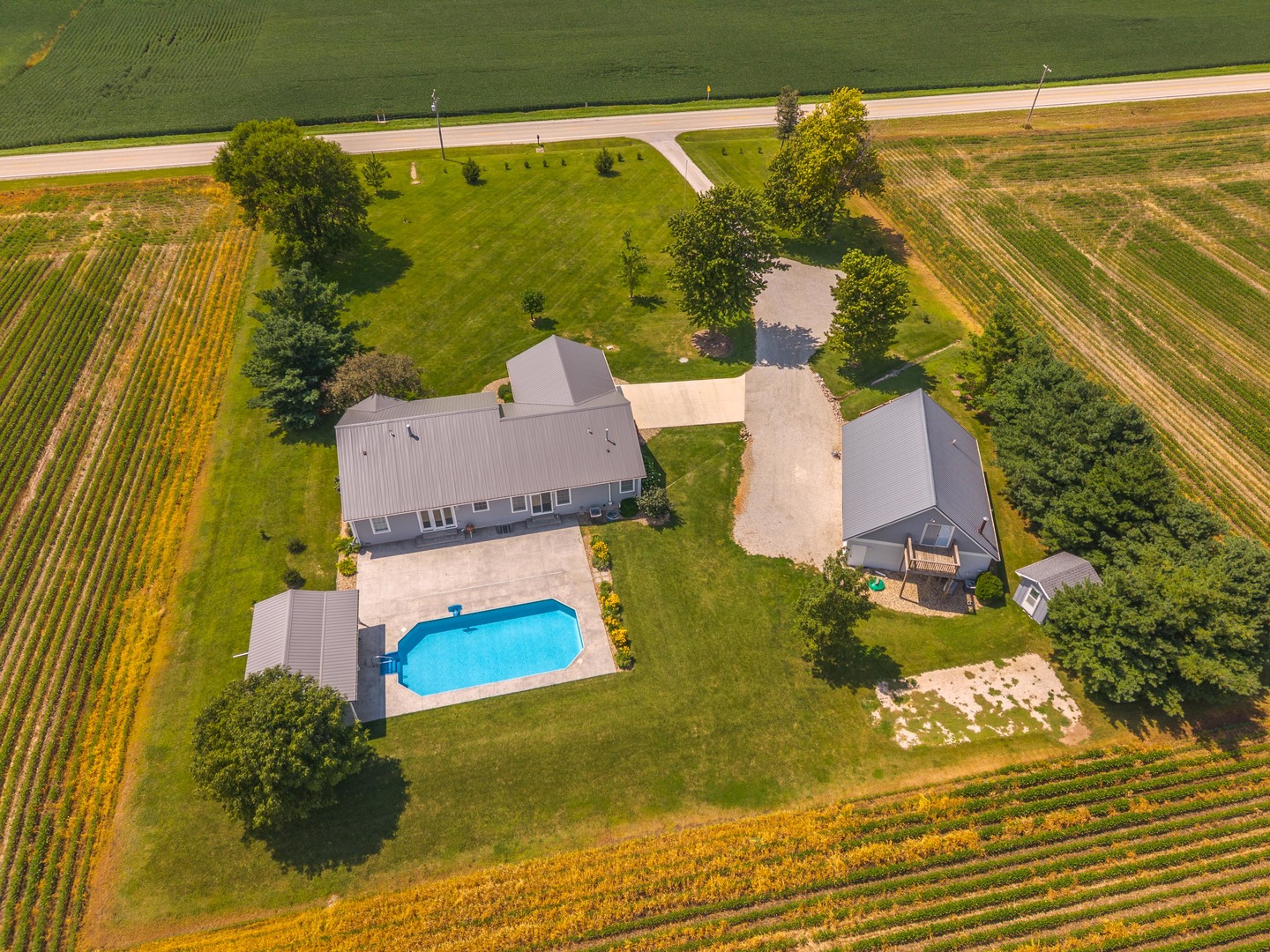 9850 N 300 East Road