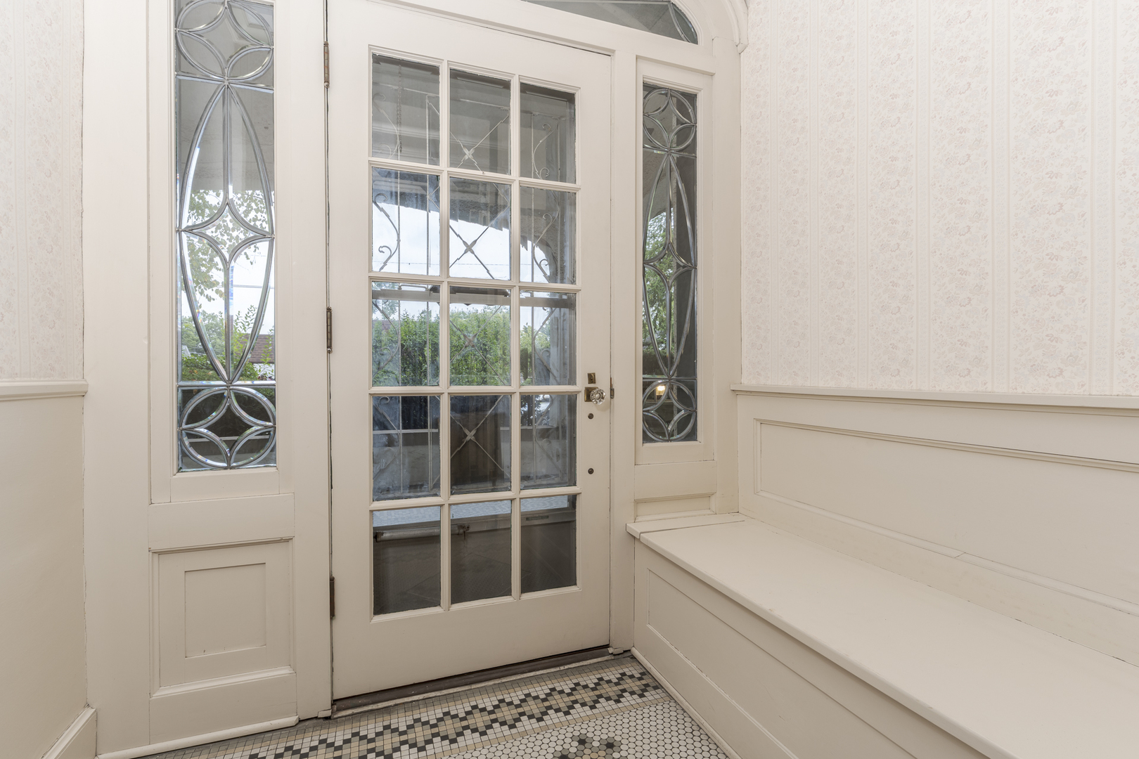 100 N Walnut Street