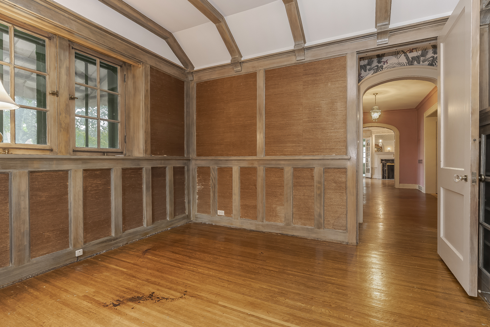 100 N Walnut Street
