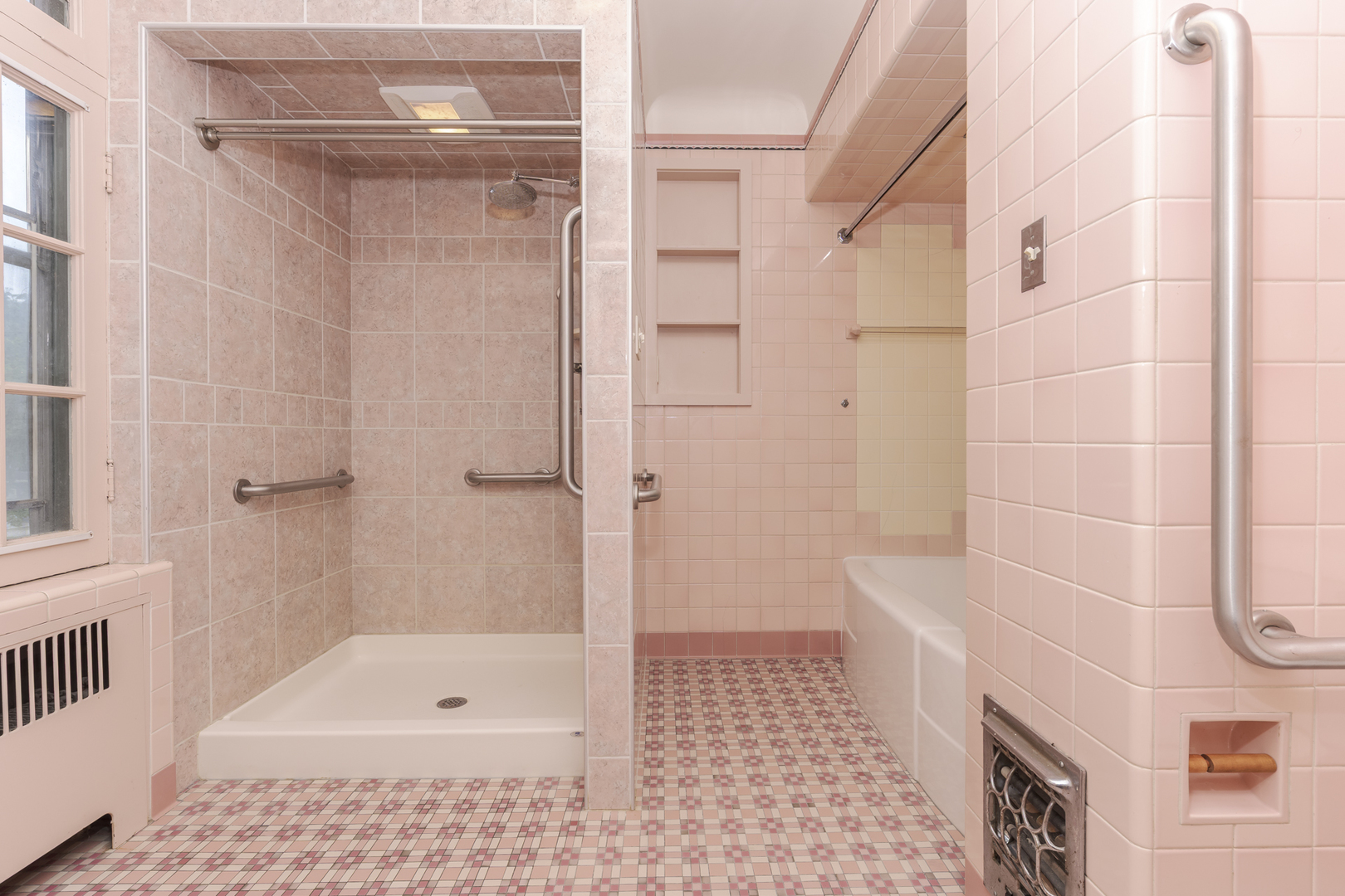 100 N Walnut Street