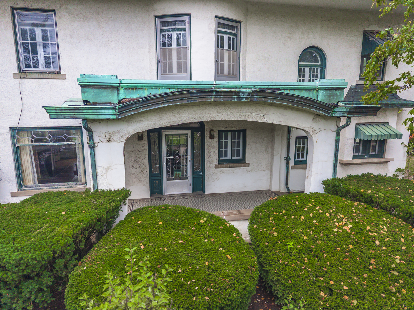 100 N Walnut Street