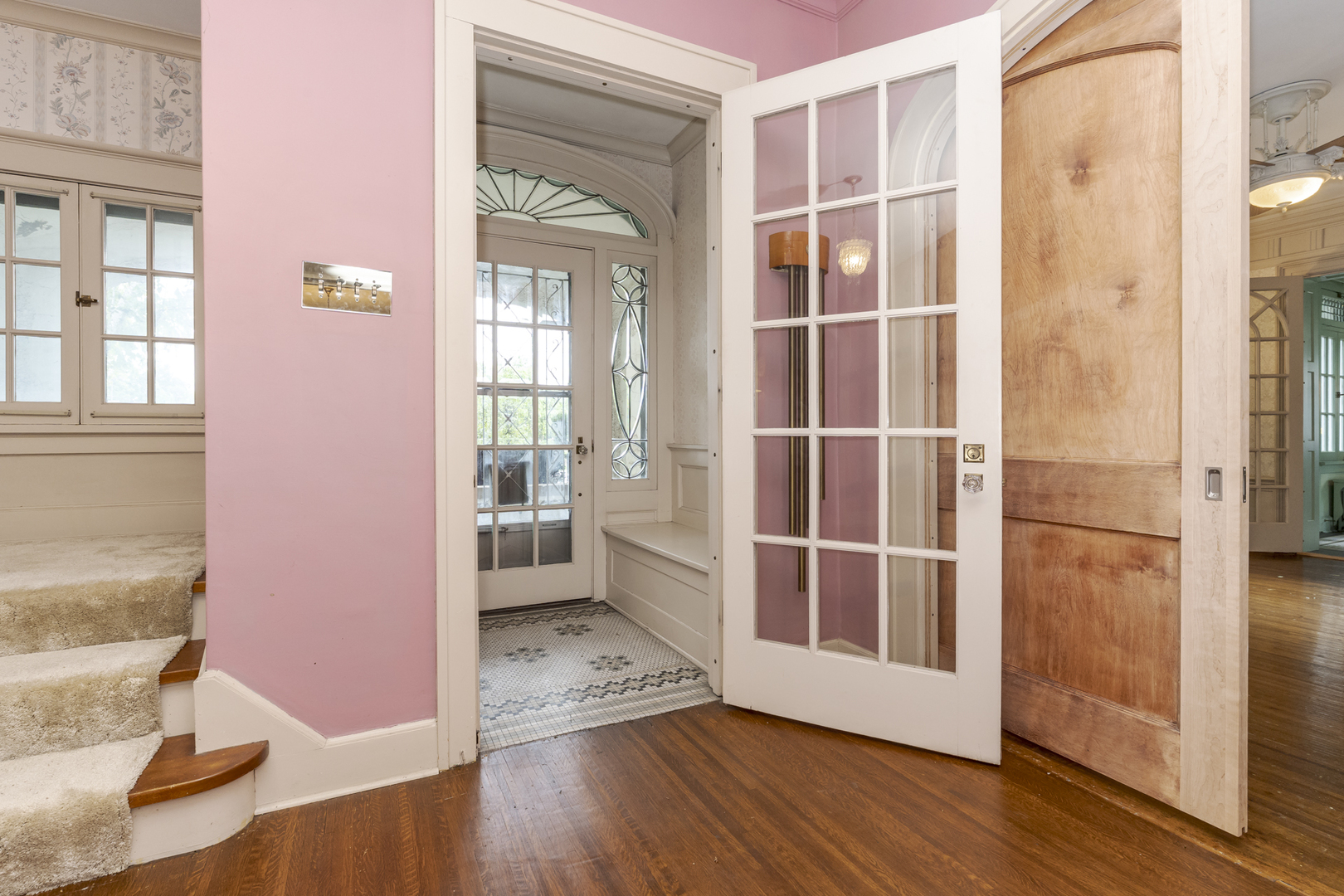 100 N Walnut Street