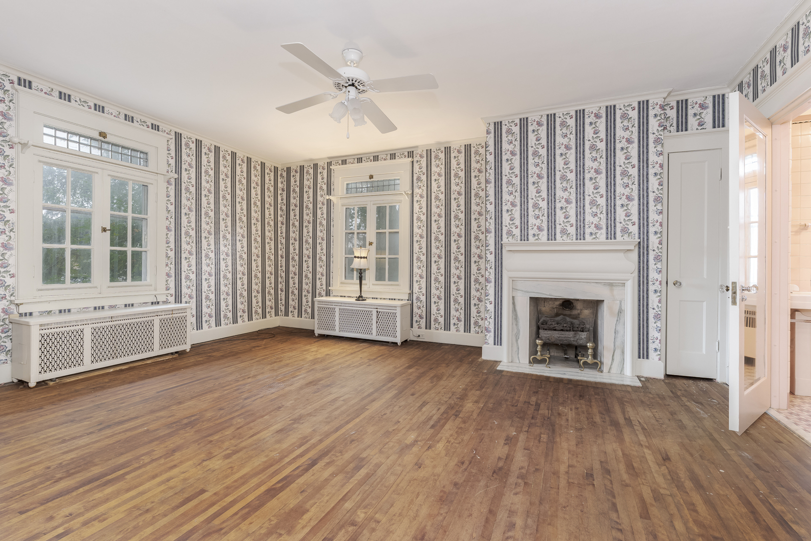 100 N Walnut Street
