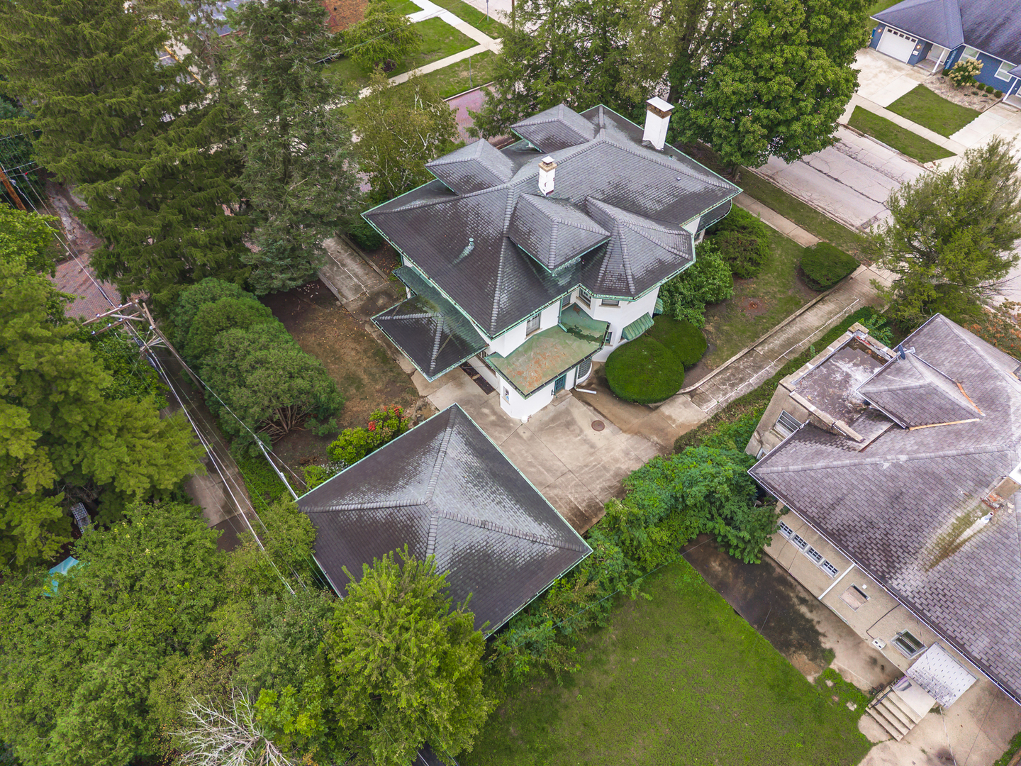 100 N Walnut Street