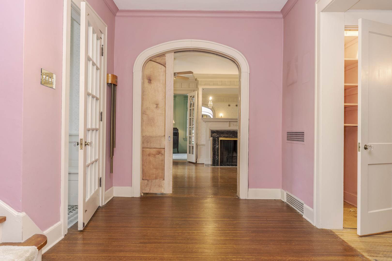 100 N Walnut Street