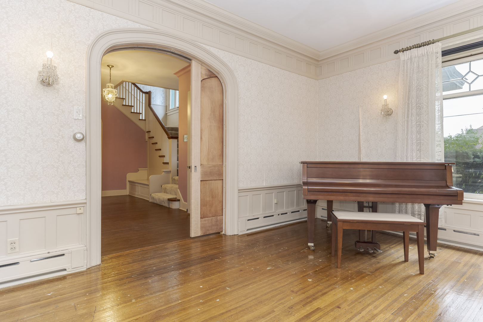 100 N Walnut Street