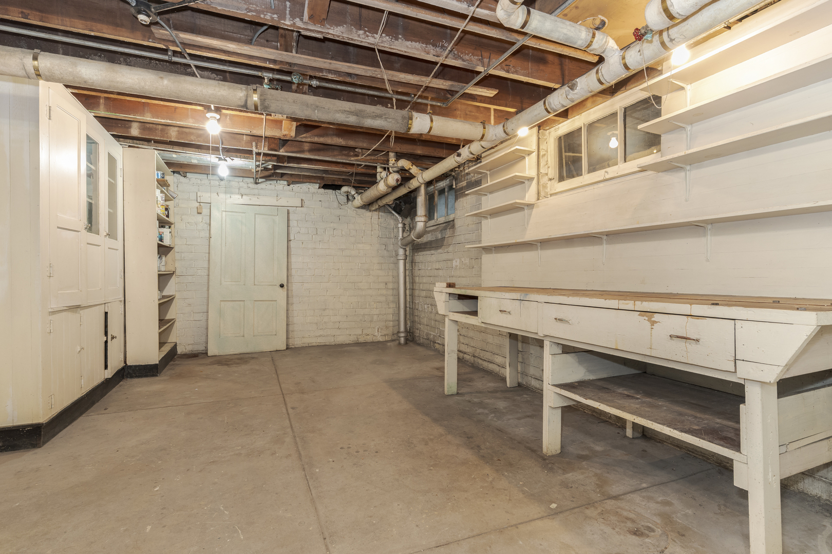 100 N Walnut Street