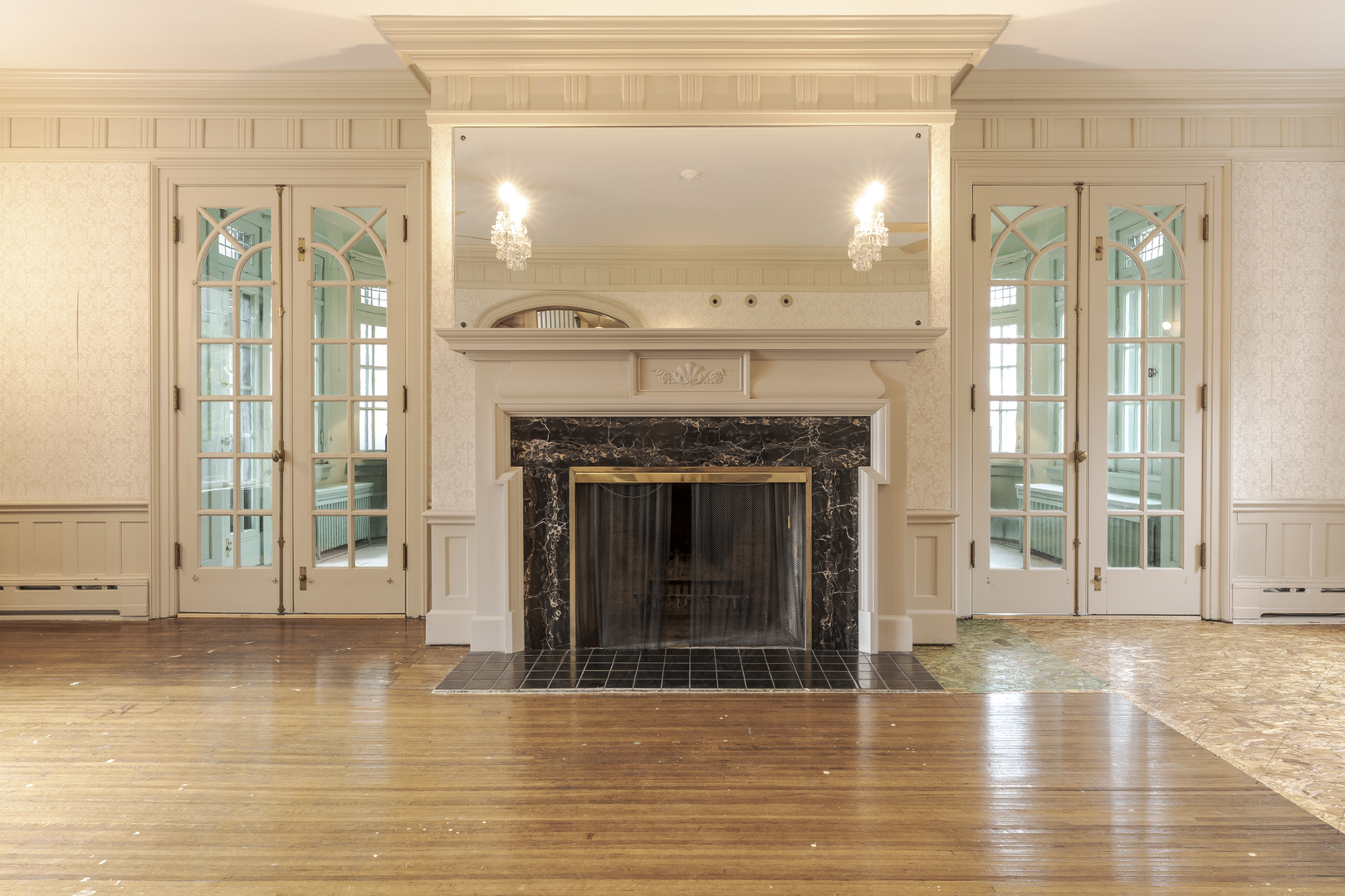100 N Walnut Street
