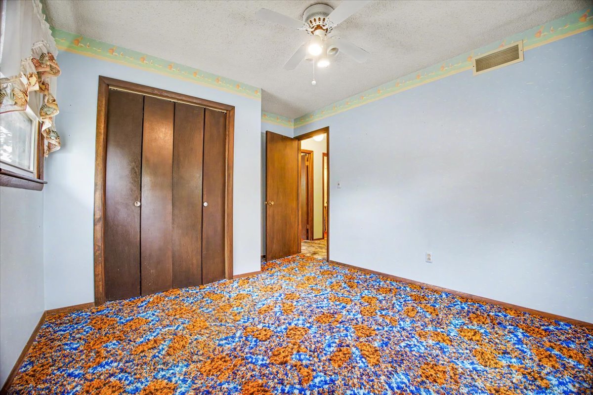 804 N Illini Avenue
