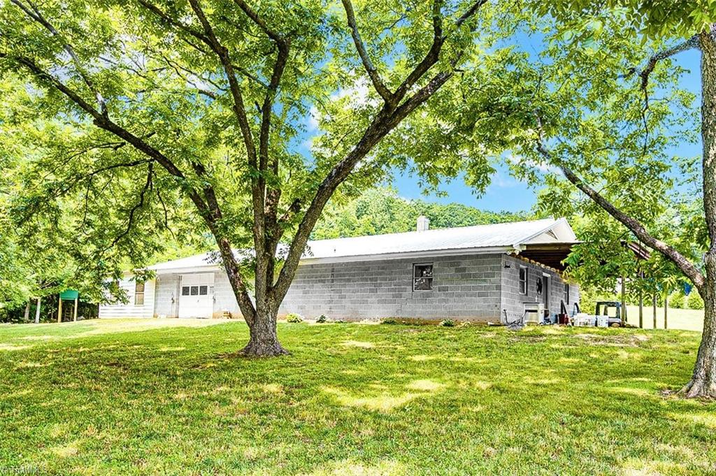 1597 Wicker Lovell Road