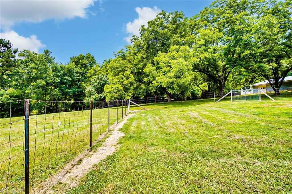1597 Wicker Lovell Road