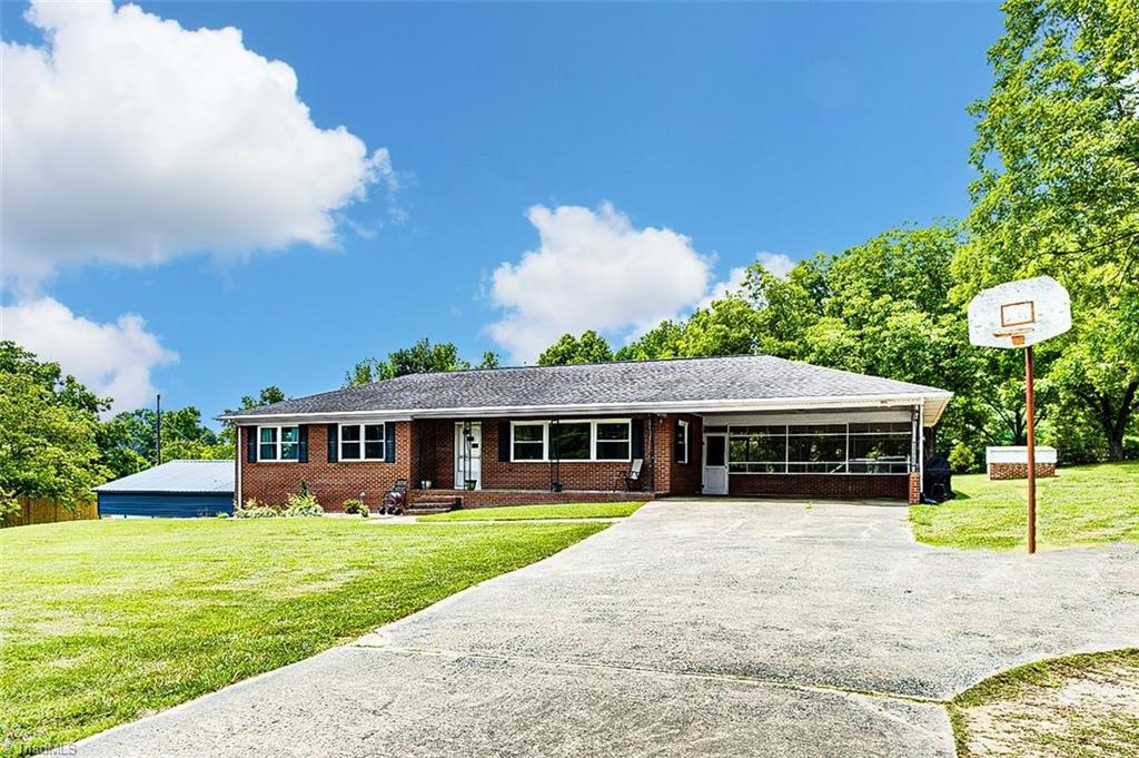 1597 Wicker Lovell Road