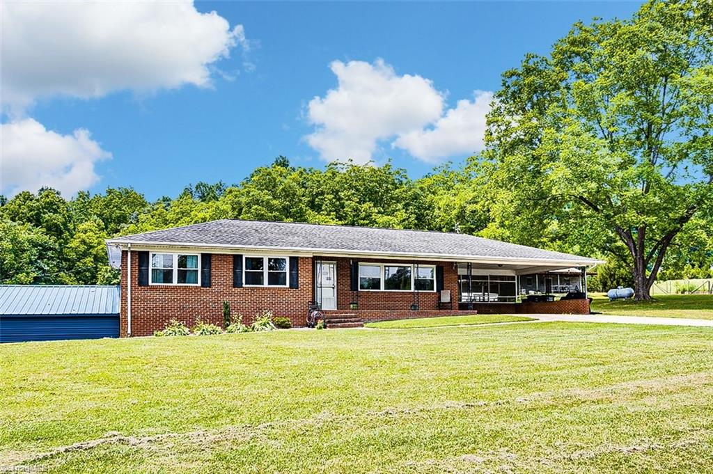 1597 Wicker Lovell Road