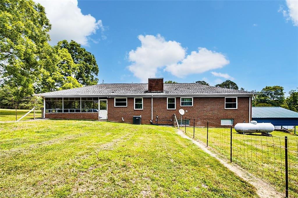 1597 Wicker Lovell Road