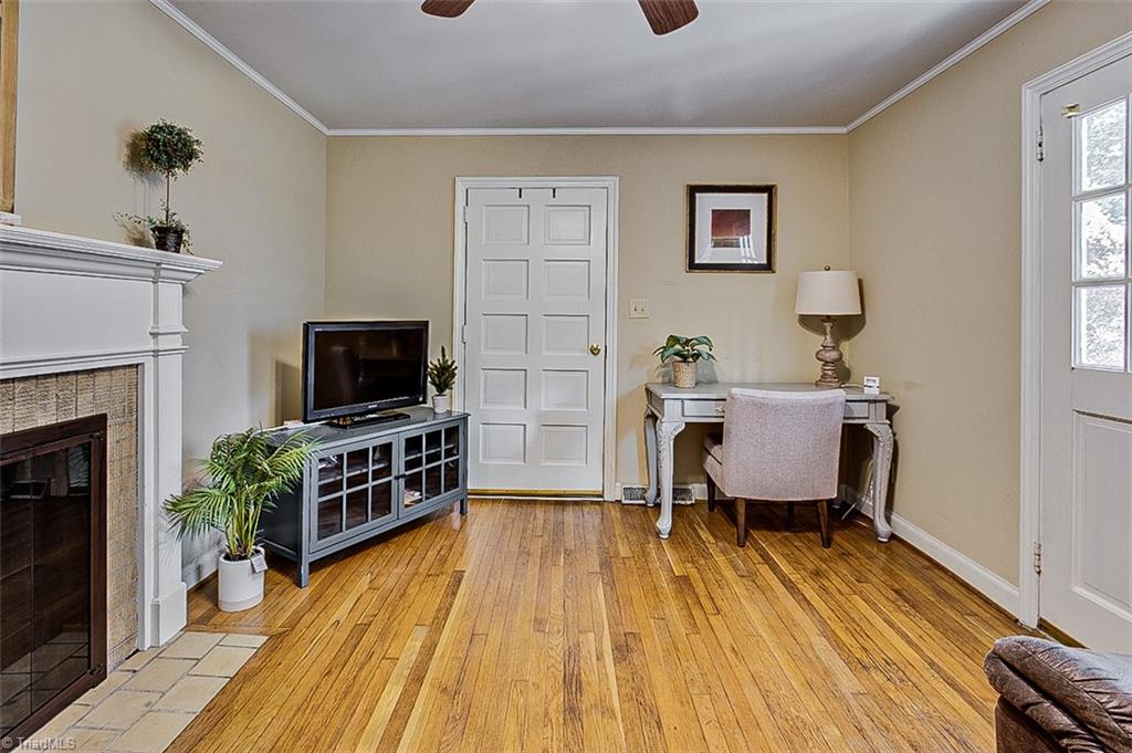 2305 Fernwood Drive