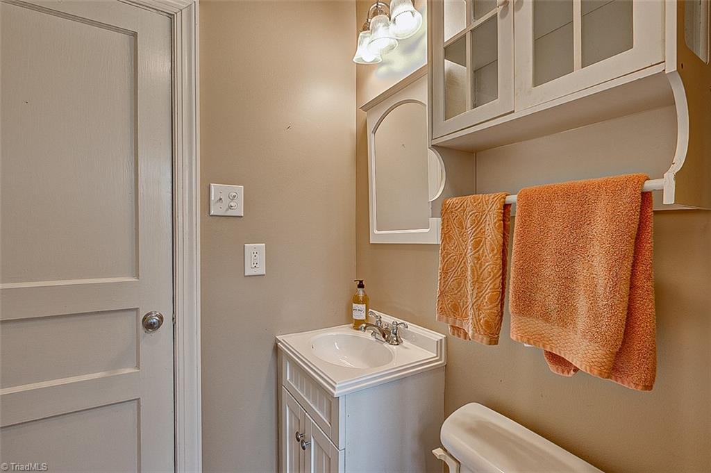 2305 Fernwood Drive