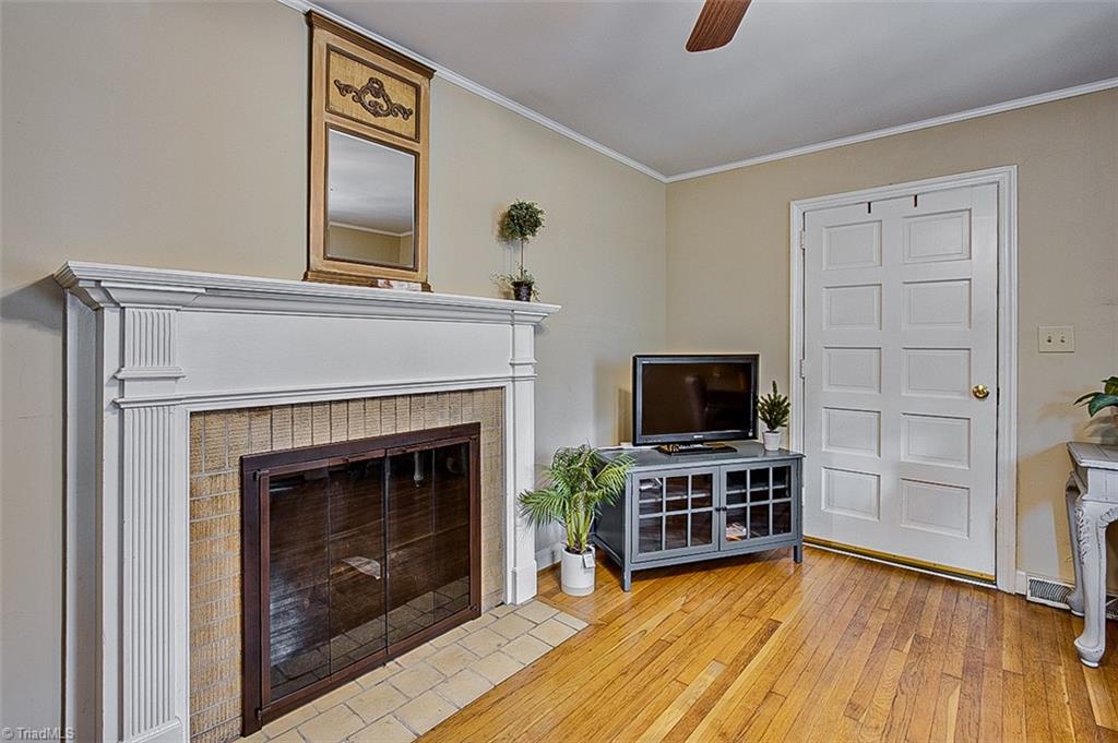 2305 Fernwood Drive