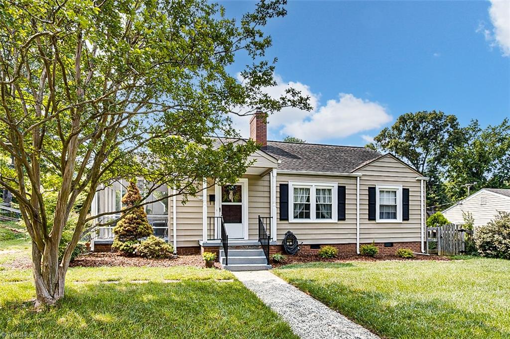 2305 Fernwood Drive