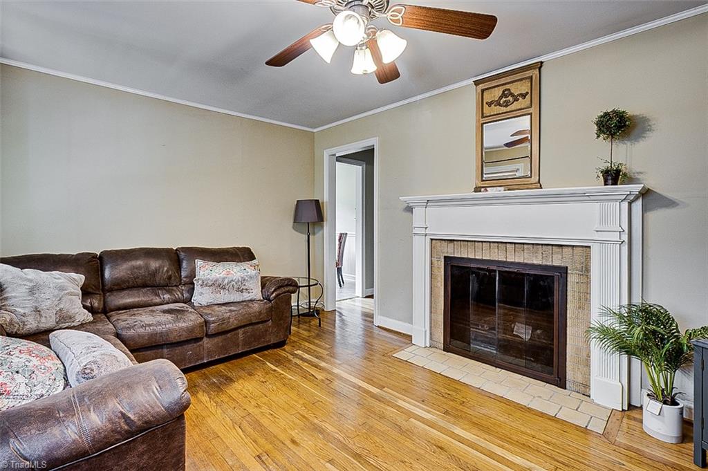 2305 Fernwood Drive