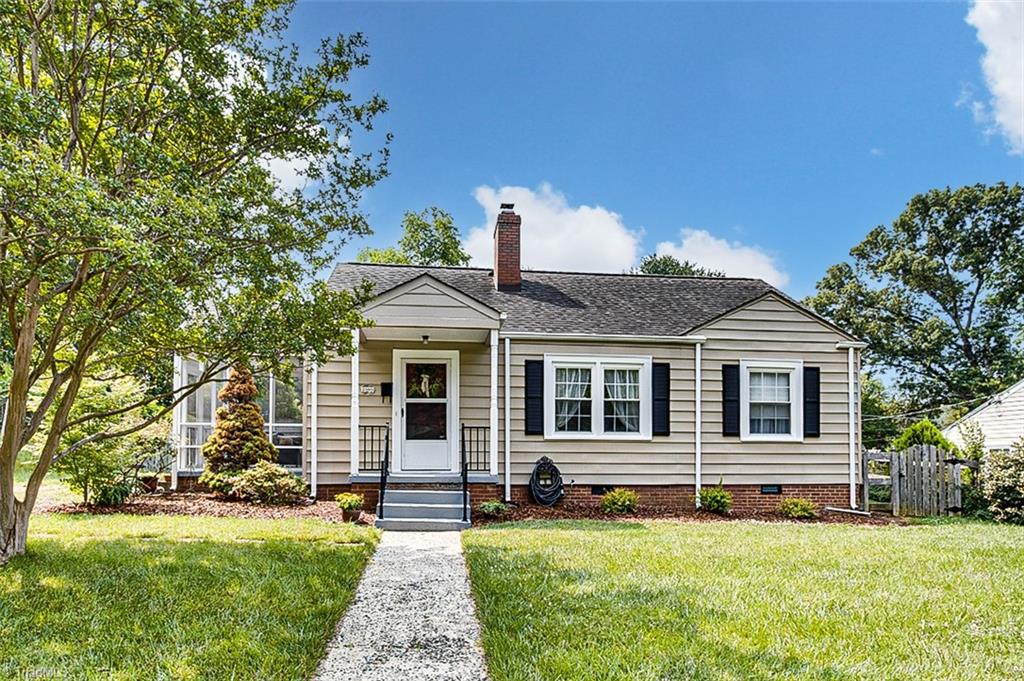 2305 Fernwood Drive