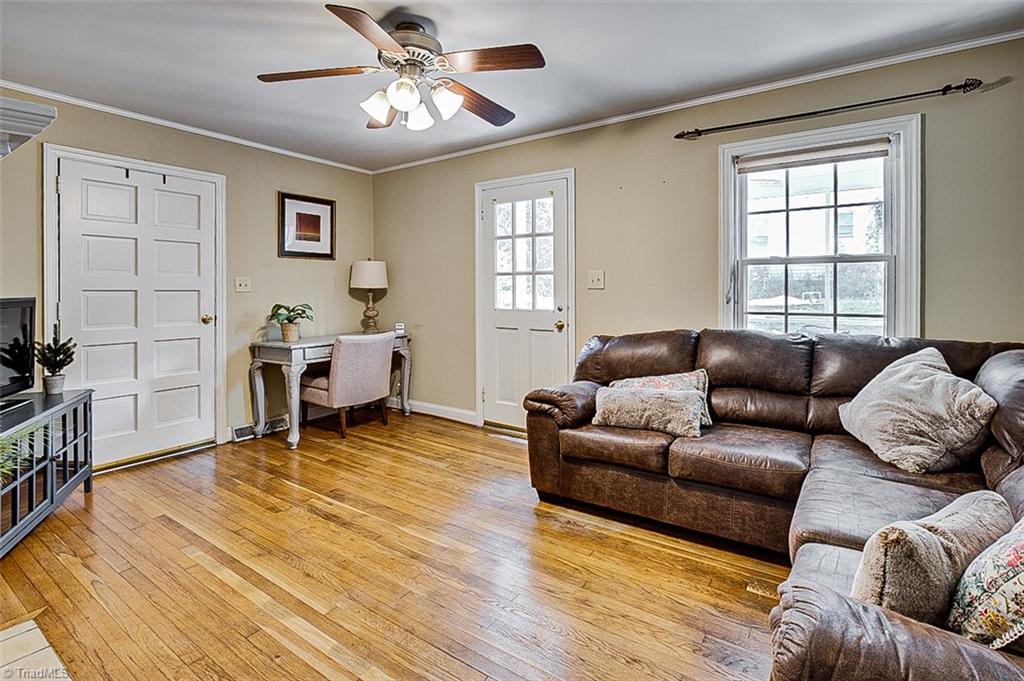 2305 Fernwood Drive