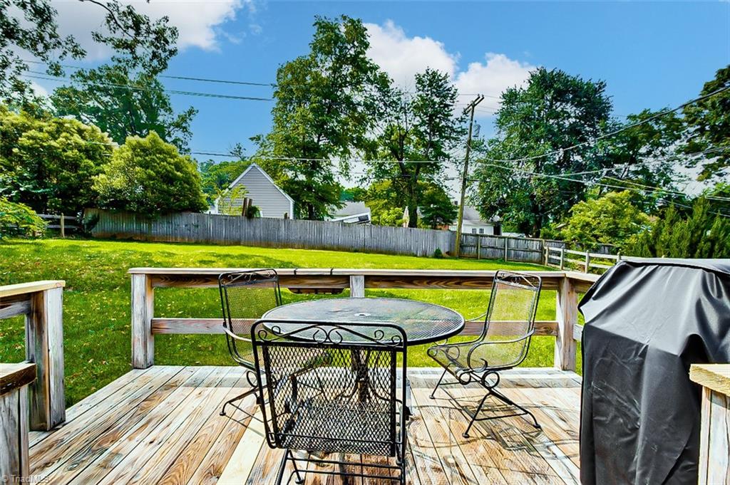 2305 Fernwood Drive