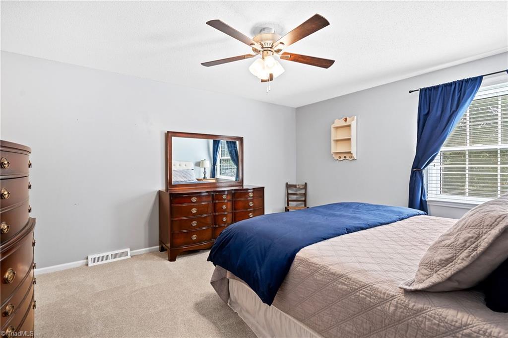 1004 Applegate Court