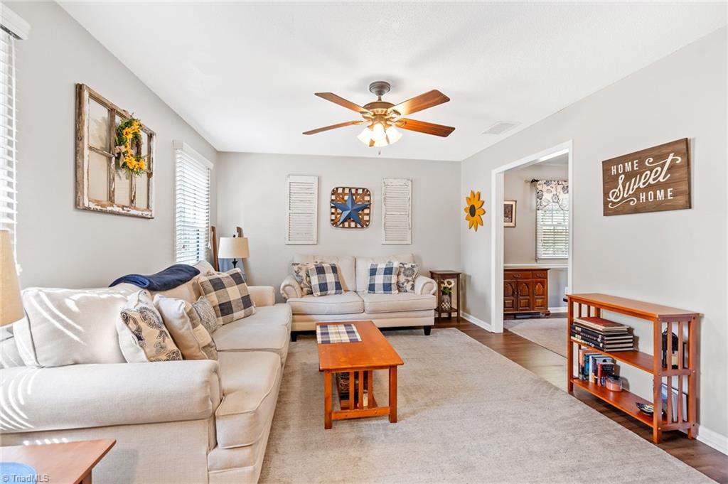 1004 Applegate Court