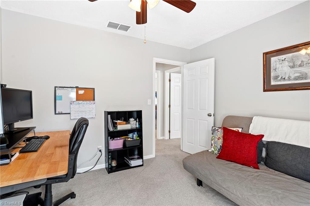 1004 Applegate Court