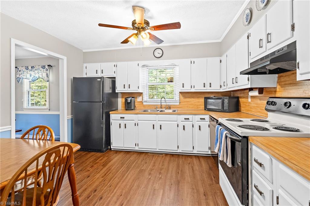 1004 Applegate Court