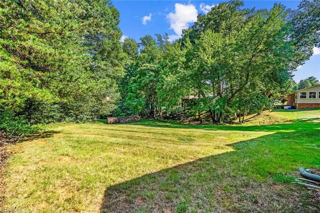 1004 Applegate Court