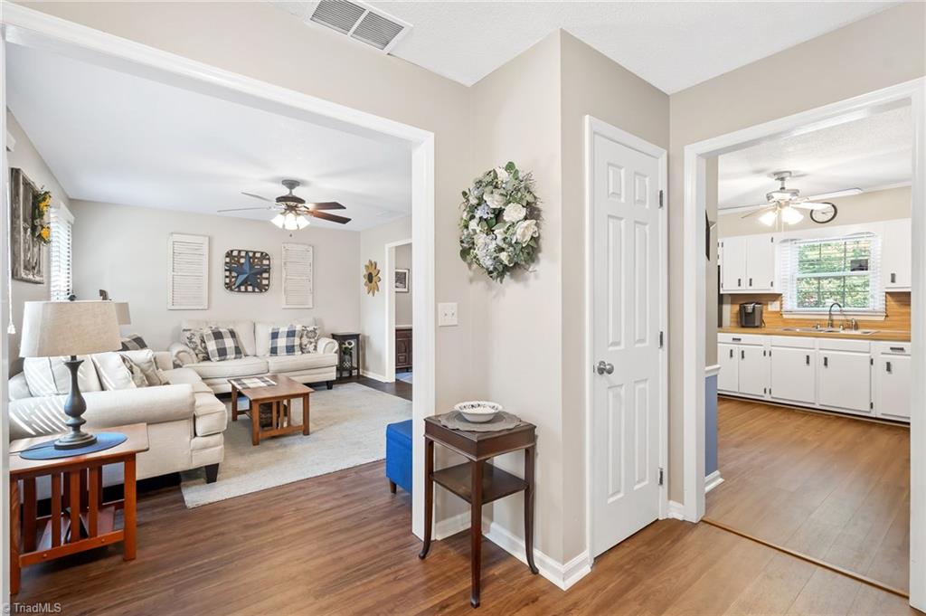 1004 Applegate Court