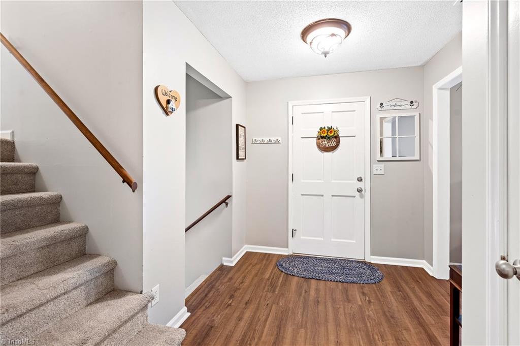 1004 Applegate Court