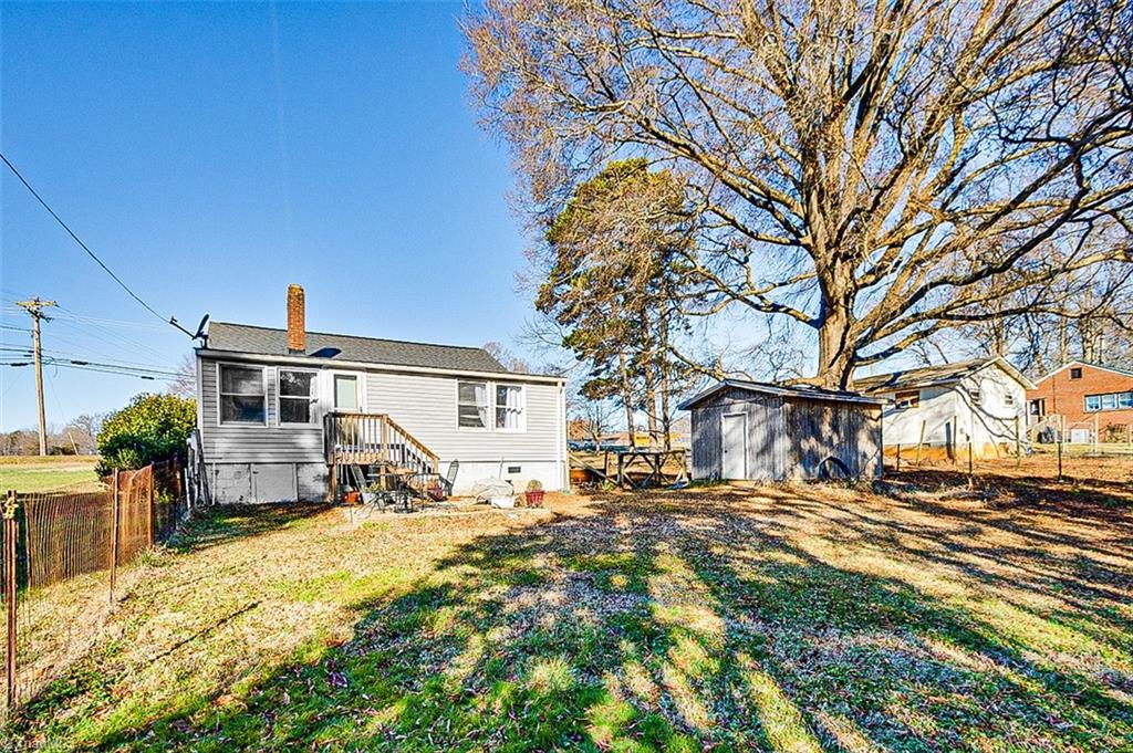 4516 Branson Davis Road