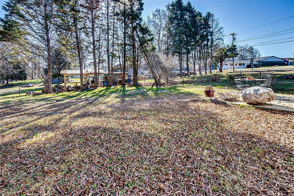 4516 Branson Davis Road