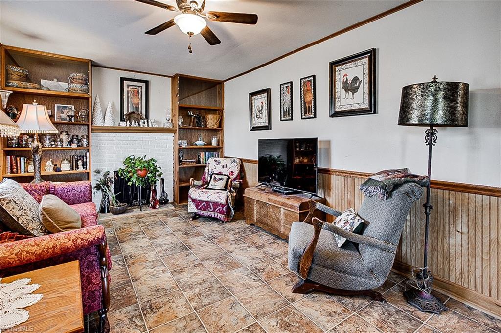 4516 Branson Davis Road